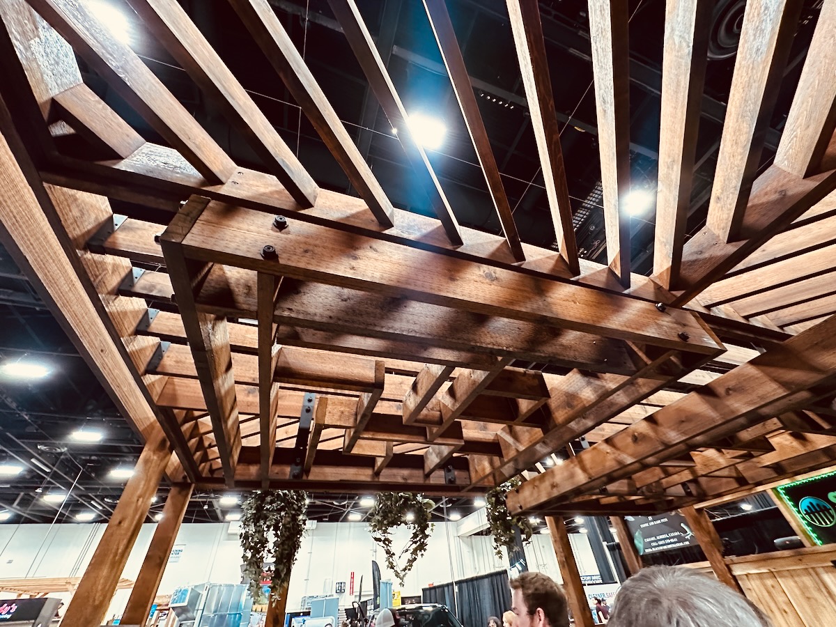 home and garden showing